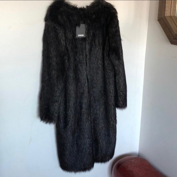 NWT Reformation Faux Fur Coat - Picture 4 of 6